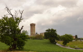 Castello di Montefiore. Agenzia del Demanio